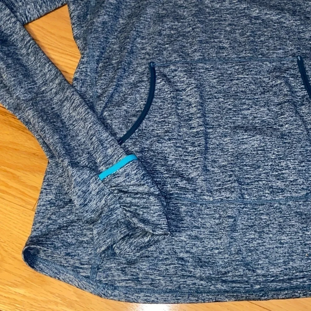 Nike Dri-Fit Element Hoodie in size M, EUC- color is blue/green heathered